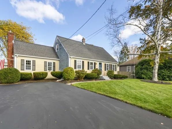 5 Foster St, North Attleboro, MA 02760