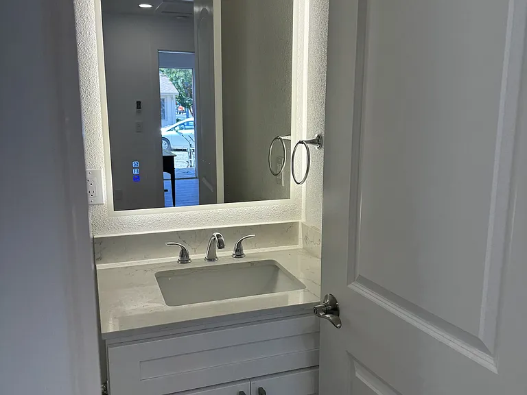 942 Santa Clara St — Photo 3