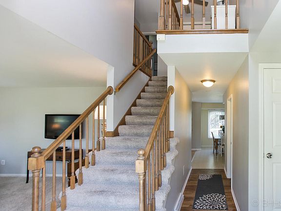 2nd image of 7619 Muirfield Dr
