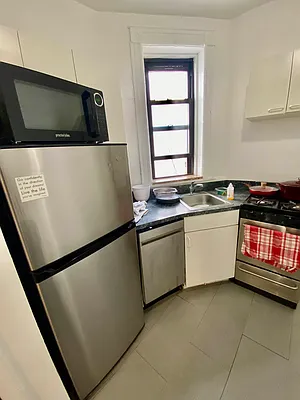 Rented by Douglas Elliman | media 5