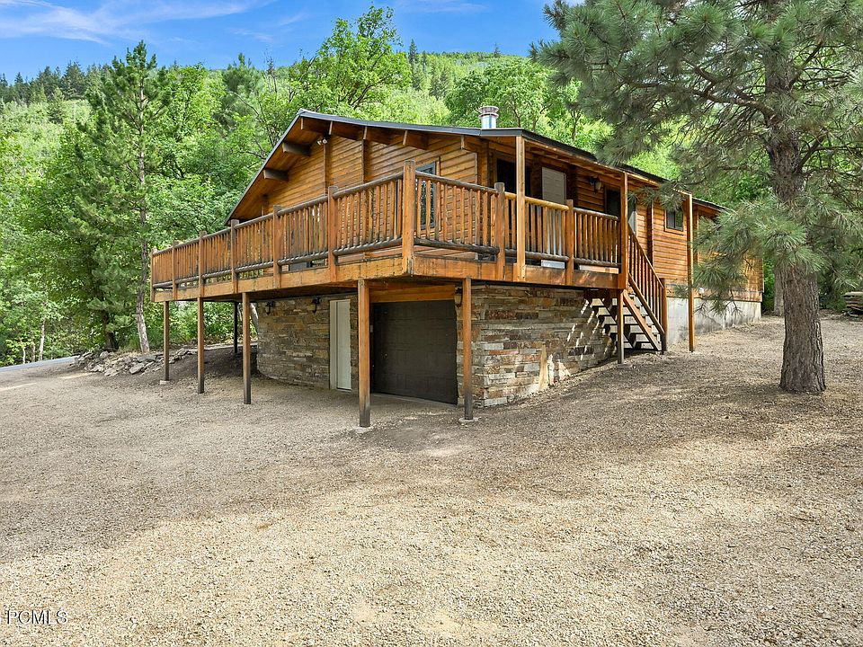 1st image of 1058 W Acorn Ln