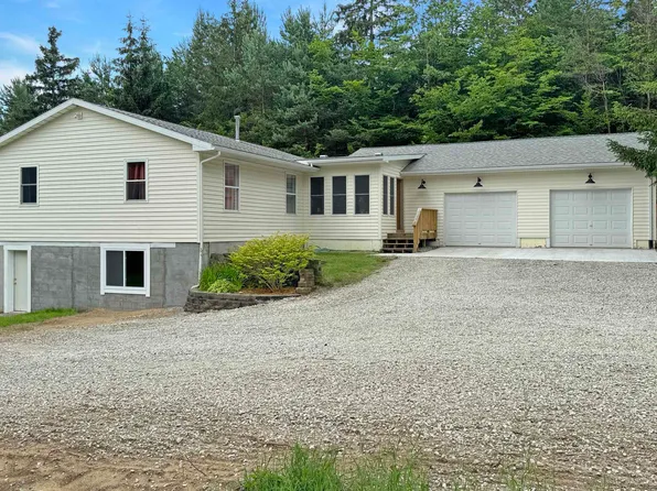 1844 E 28th Rd, Cadillac, MI 49601