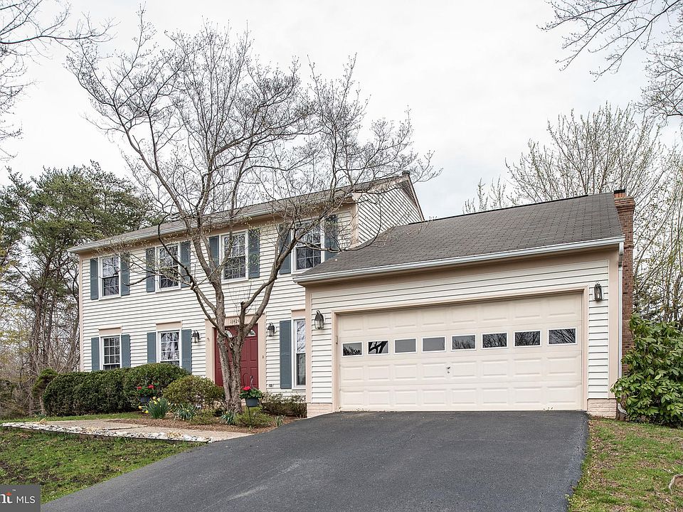 1st image of 13424 Melville Ln