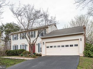 13424 Melville Ln, Chantilly, VA 20151