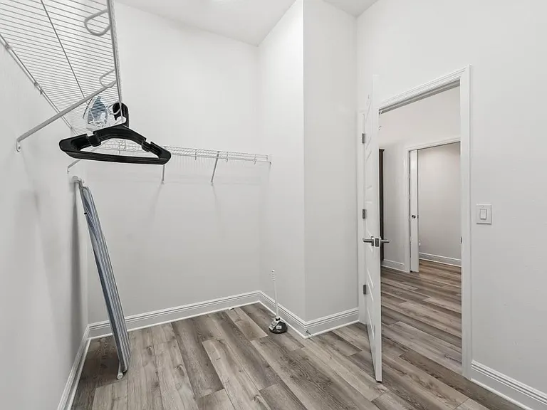 1393 Daniel Way — Photo 27