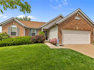 15 Crested Butte Ct, O'Fallon, MO 63368