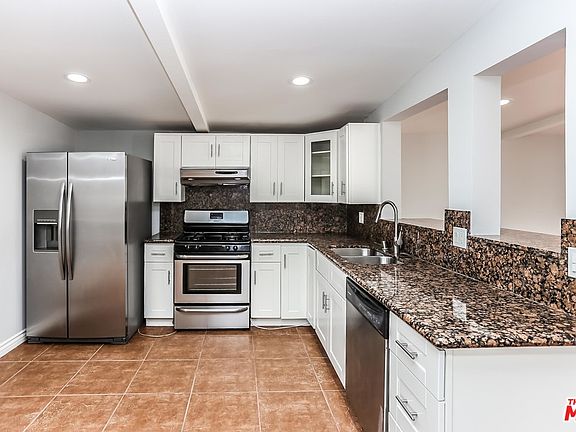 5th image of 17108 Jersey St