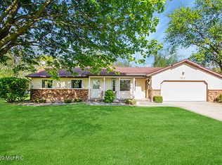 1810 Ryan Ave NW, Grand Rapids, MI 49534