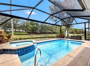 9231 Troon Lakes Dr, Naples, FL 34109