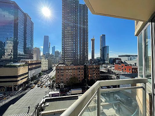 1st image of 500 W 43rd St APT 9D