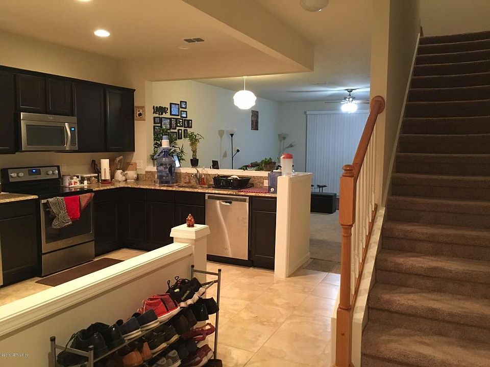 1st image of 6787 Roundleaf Dr