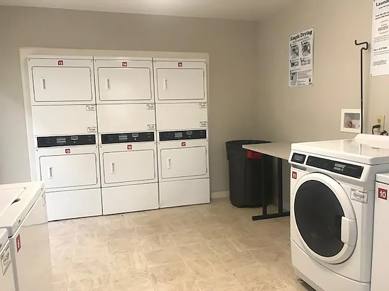Alvarado — Photo 15