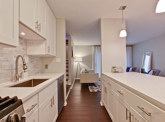 5th image of 17 E North Ave APT 2