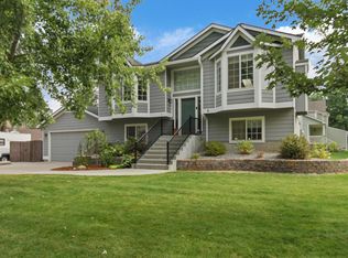 10306 N Rosswood Ct, Nine Mile Falls, WA 99026