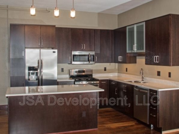 611 Sycamore St #303