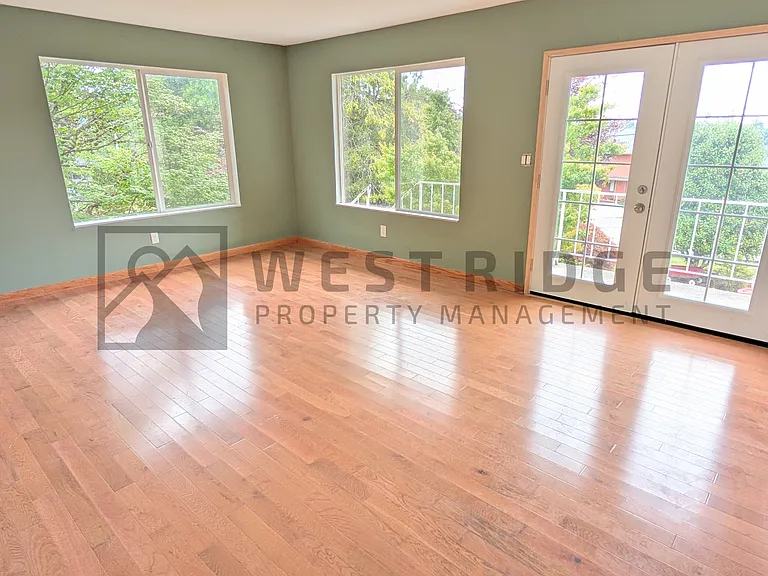 6855 SW Capitol Hwy #C — Photo 1