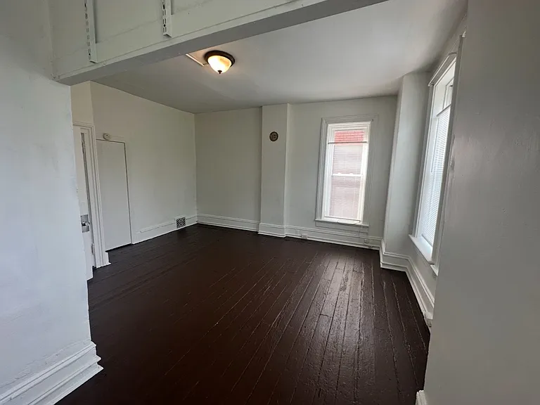 621 N 9th St #1 — Photo 23