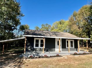 205 Williams St, Ozark, AR 72949