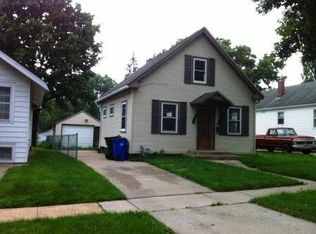 420 34th St NE, Cedar Rapids, IA 52402