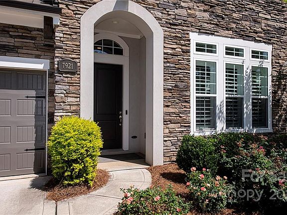 3rd image of 7921 Waverly Walk Ave