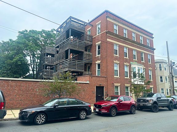 2nd image of 16 Tudor St APT 4