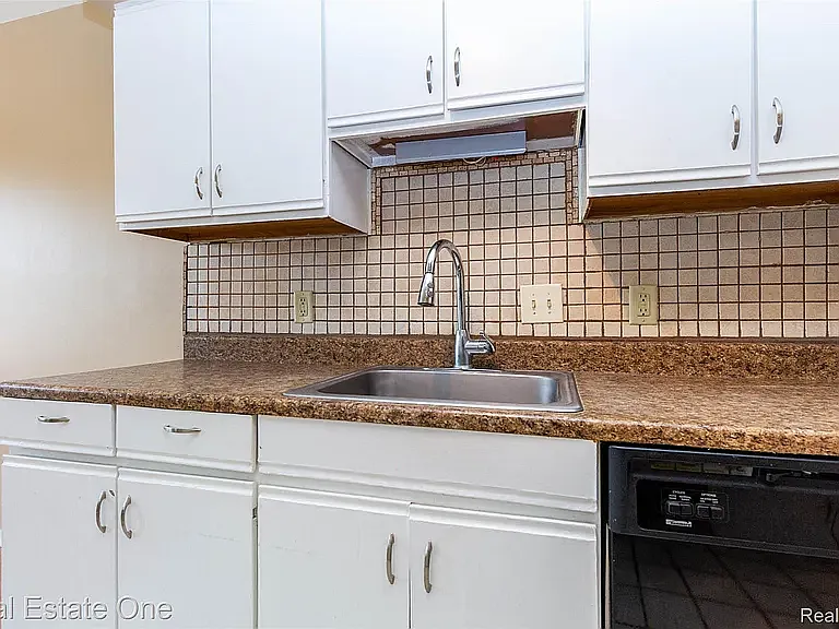 1891 Vine Way Dr #33 — Photo 13