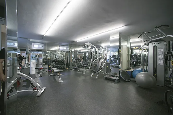 Sold by Edwards & Noble Properties LTD | media 22