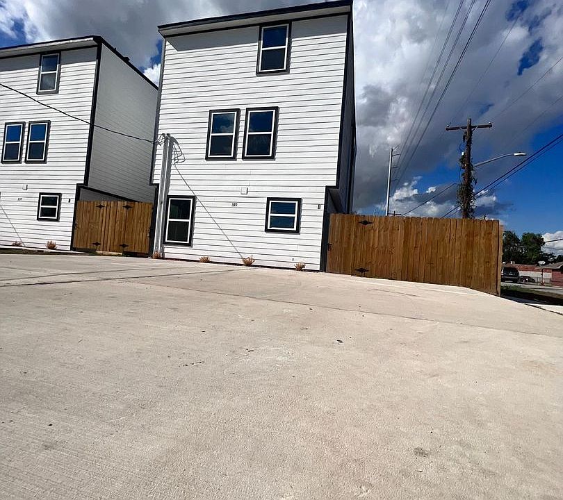 1st image of 339 Connecticut St