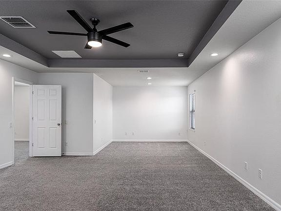 5th image of 6026 100th Ave E #6026