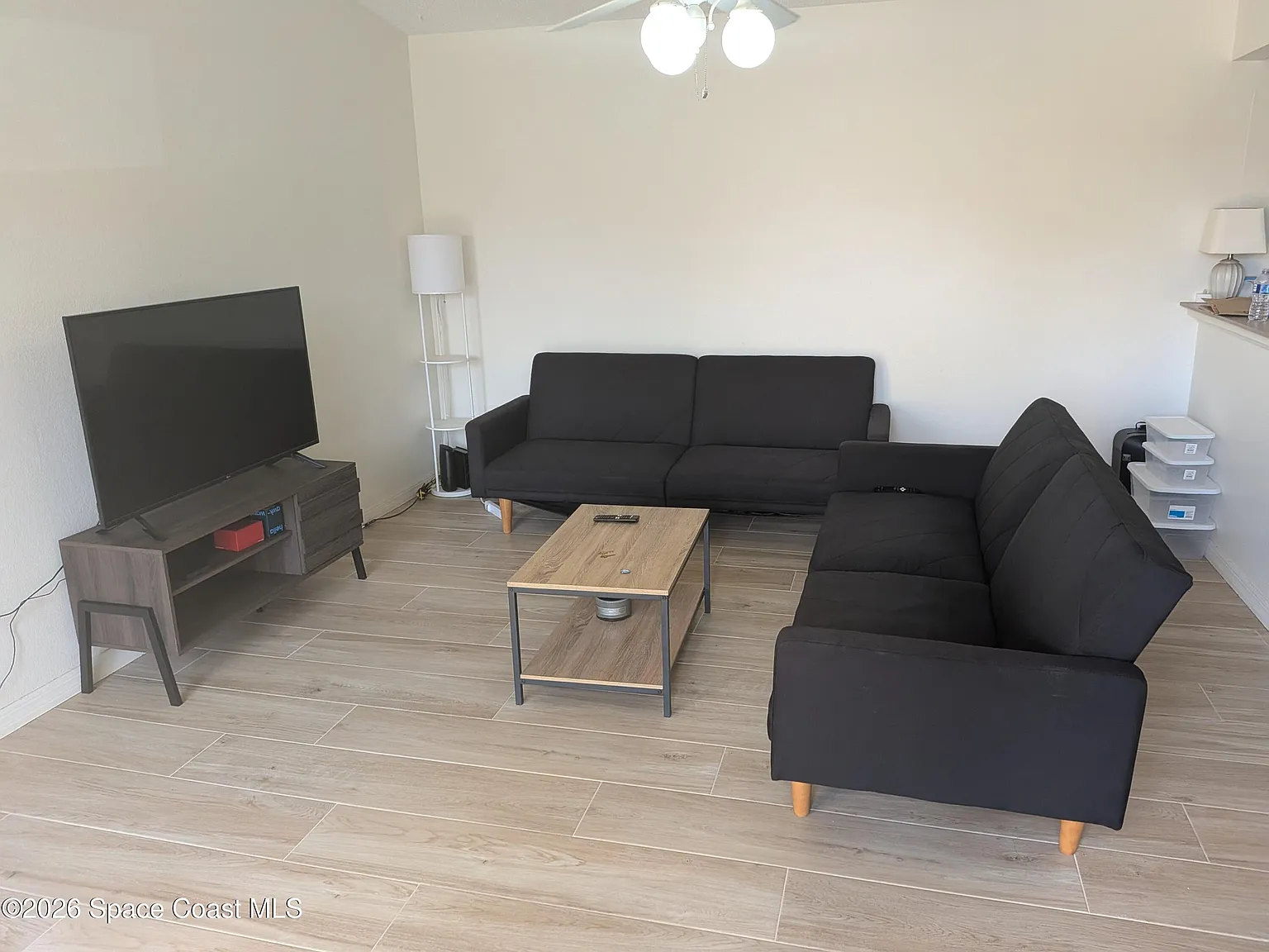 2 bed, 2.0 bath, 836 sqft, $1,800 — Photo 3