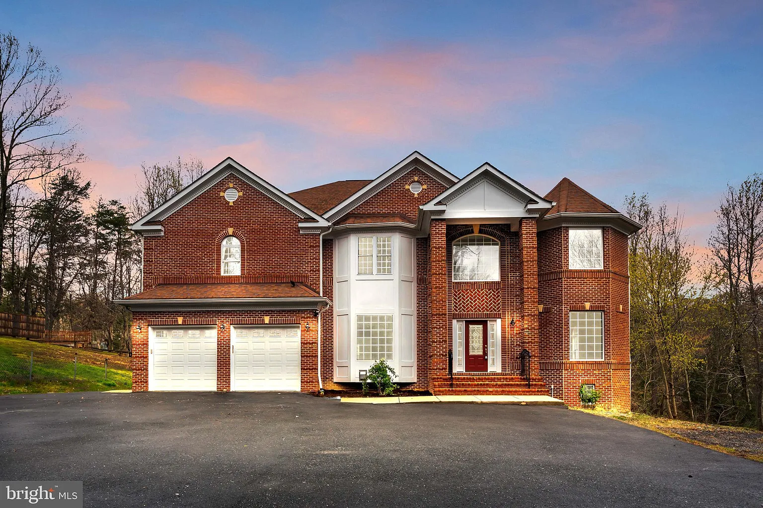 25 Walker Way photo 1