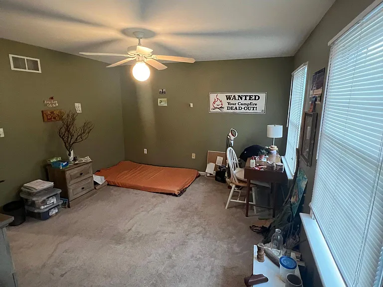2nd Bd room