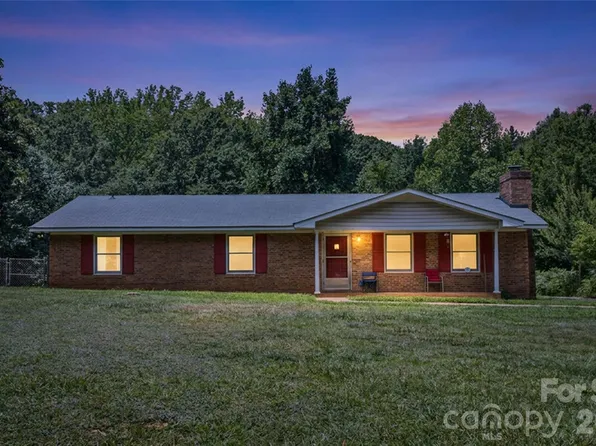 3304 Griffith Rd, Monroe, NC 28112