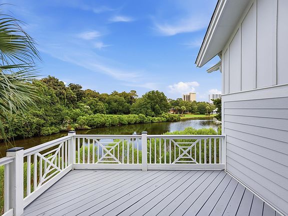 4th image of 5375 Ocean Village Dr.