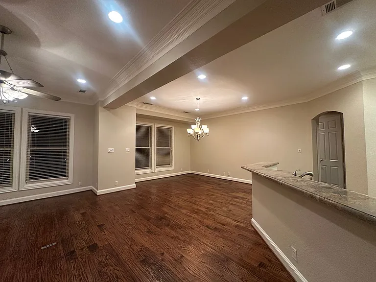 11351 Hilltop Rd — Photo 18
