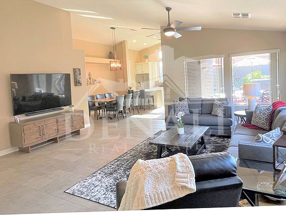2nd image of 1506 N Sierra Hts
