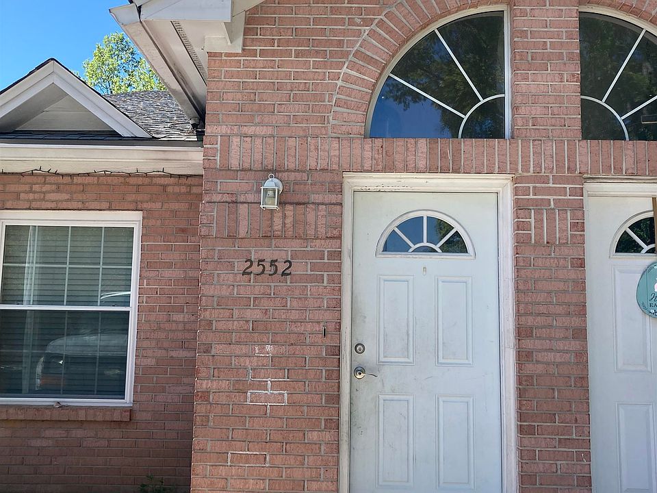1st image of 2552 Golden Park Ln