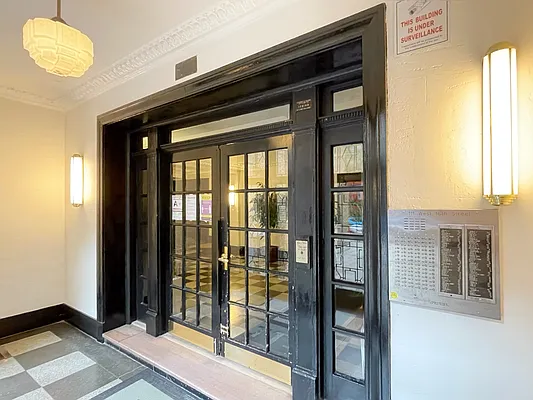 Rented by B Gans Management | media 20