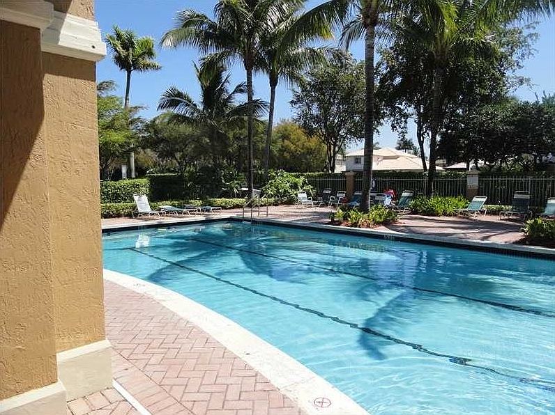 1st image of 6102 NW 114th Ct APT 104