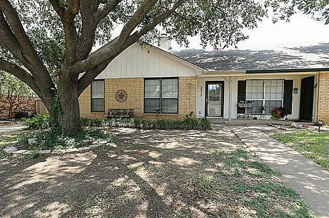 1st image of 2913 Kathleen Ln