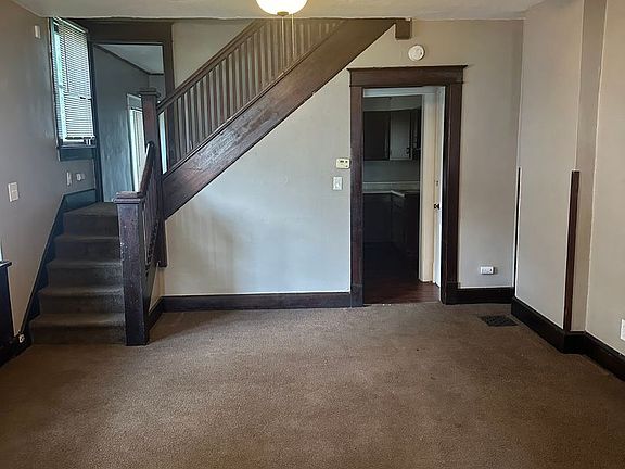4th image of 636 N Oakland Ave