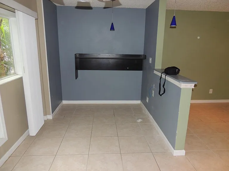 117 N Mercury Ave — Photo 12