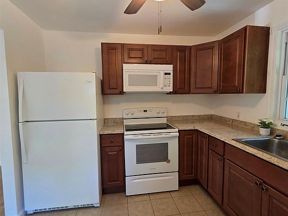 5th image of 45 Christian Ave