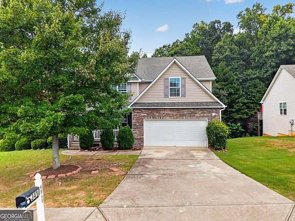 2nd image of 3410 Garden Mist Cir