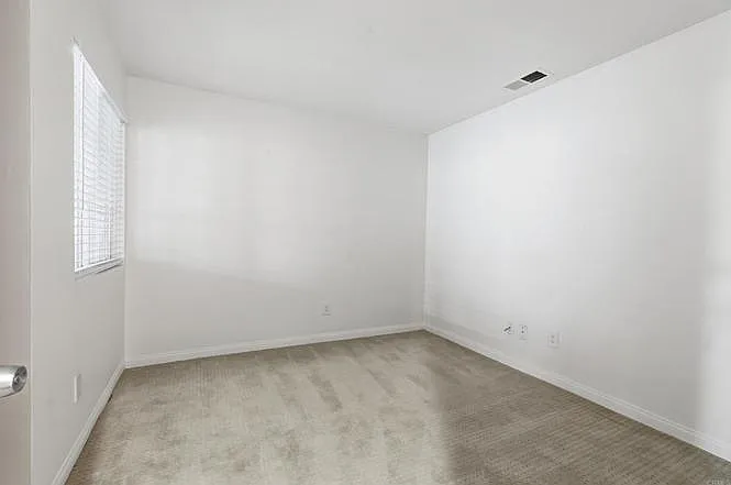 255 S 2nd St S #7 — Photo 19