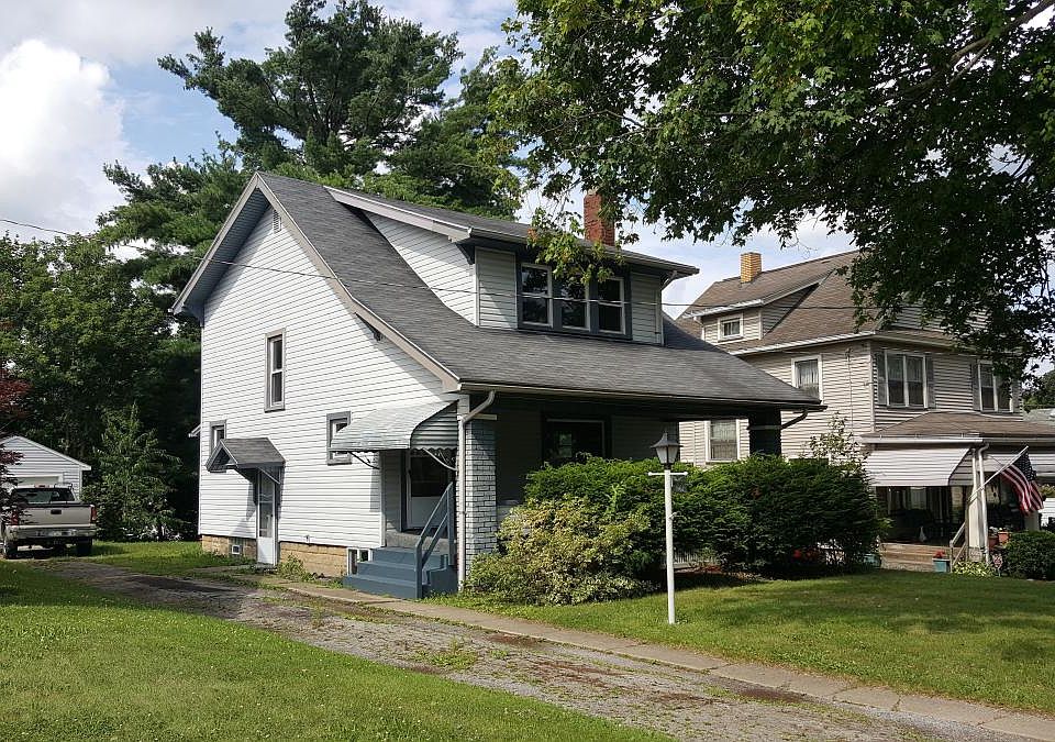 1st image of 1662 Wakefield Ave