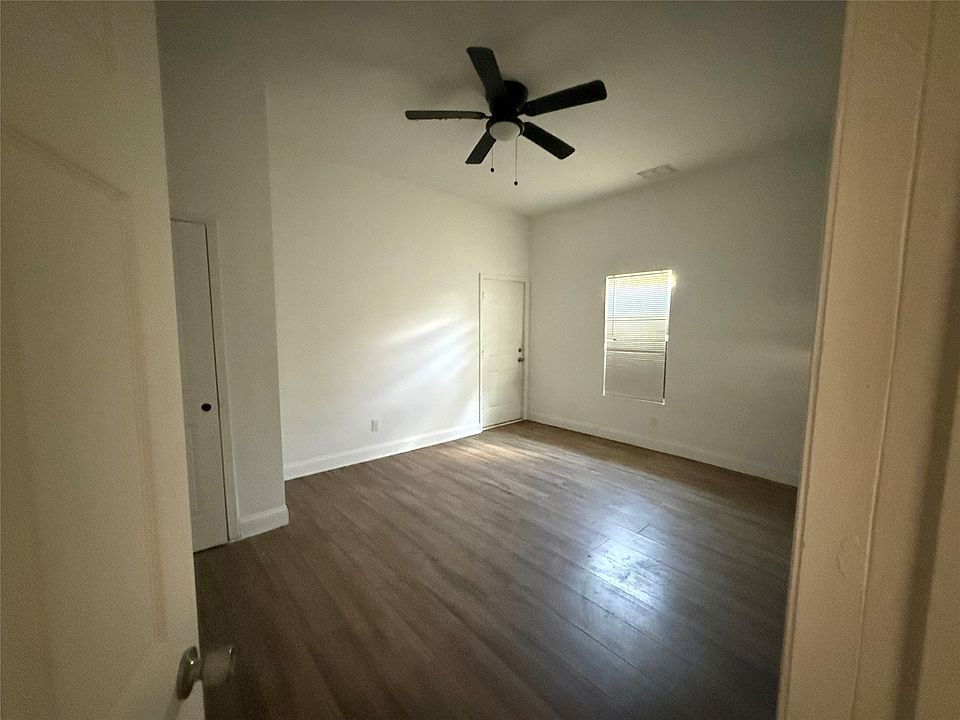 2nd image of 3501 Cleveland St