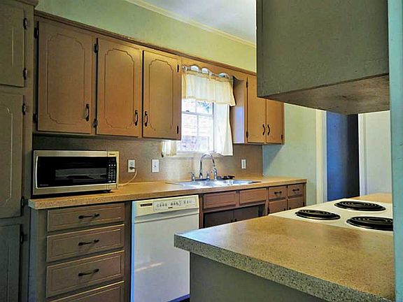 5th image of 3509 Sherian Ave