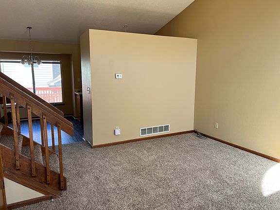 PowersFrontRoom_03312023