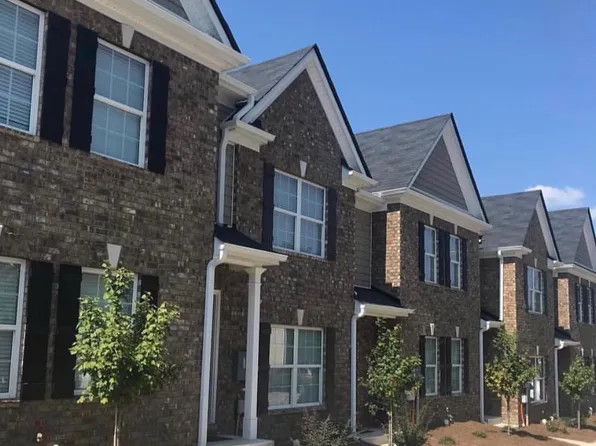 2769 Valley Green Dr, Gainesville, GA 30504